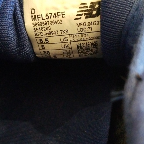 Kids 5.5 New Balance 574 Blue Suede - Picture 2 of 6